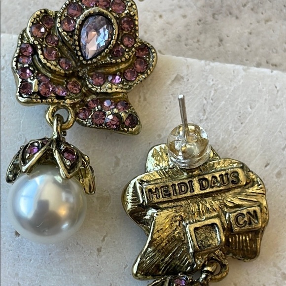 HEIDI DAUS Chandelier Earrings – Metropolis Vintage Heidi Daus Gold and Pink Floral Earrings with Filigree Design